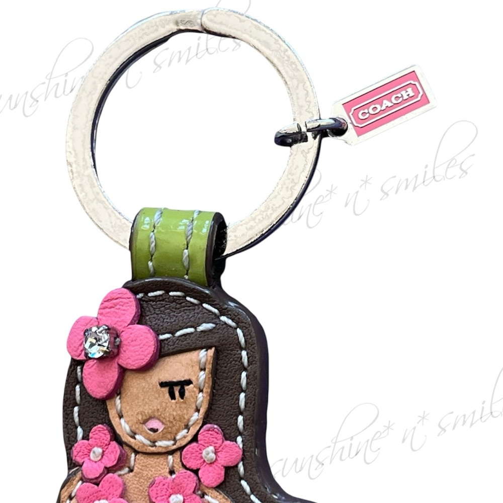 COACH Hawaiian Dancing Hula Girl w/ Lei Bag Charm FOB Keychain #F93159 *RARE* - Picture 3 of 8